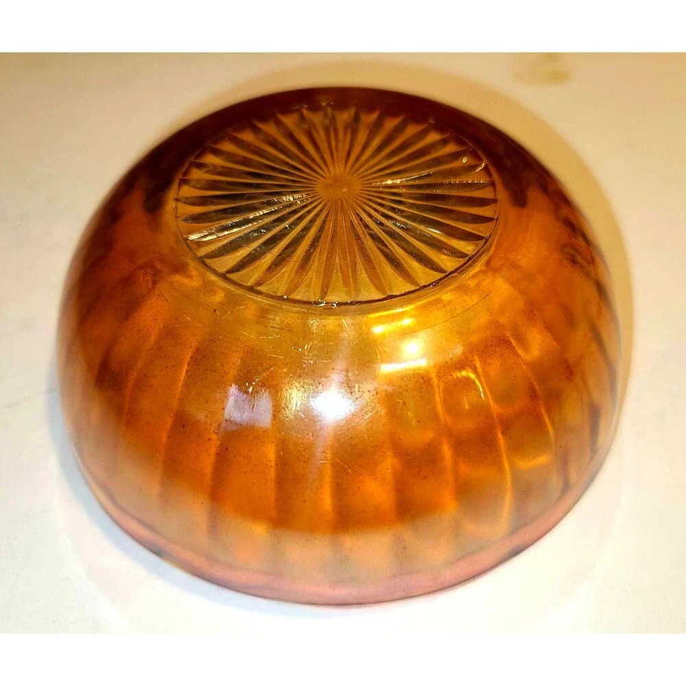 Carnival Marigold Glass Starburst Ribbed 7” Bowl‎